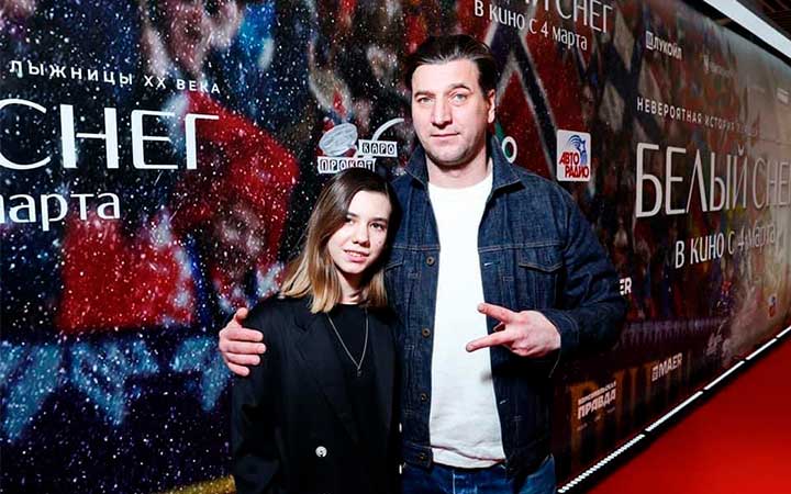 Актер Александр Устюгов