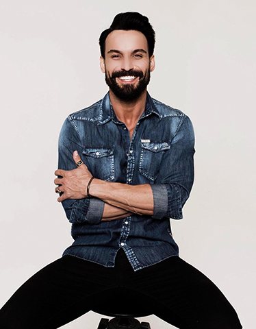 Актер Али Эрсан Дуру