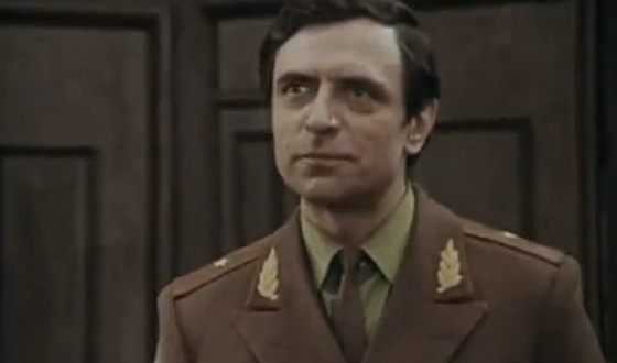 Александр Лазарев ст. в фильме «Выгодный контракт»