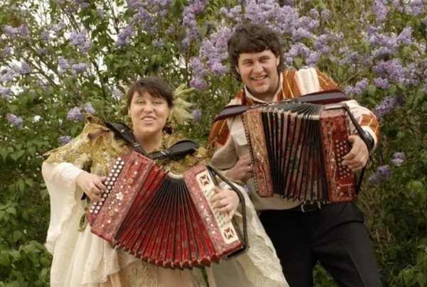 Анастасия и Захар « data-mce-src=»/./uploads/anastasiya-zavolokina-lichnaya-zhizn-muzh-deti-biografiya-5319.jpg