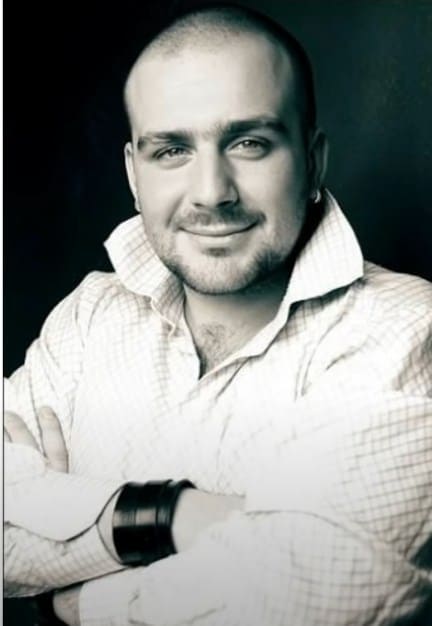 Антон Васильев