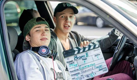 Артем Сучков на съемках сериала «Бонус»