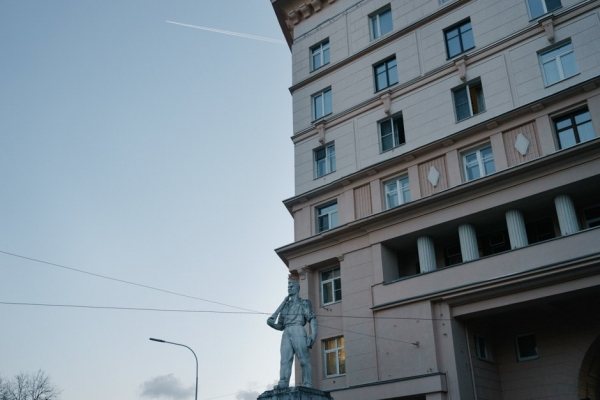 Дом, где родился Валерий Сюткин: угол Подколокольного переулка и Яузского бульвара