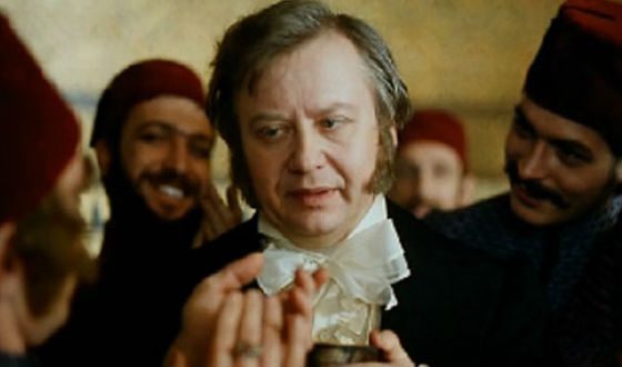 Илья Ильич Обломов в исполнении Табакова