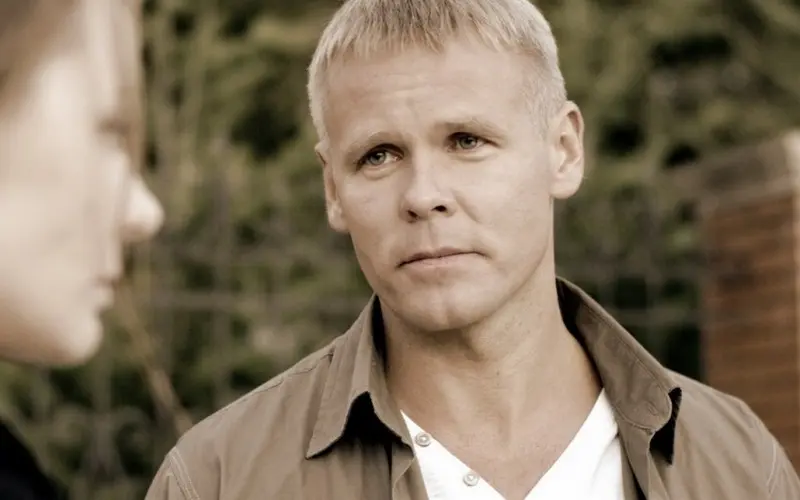 Илья Соколовский (кадр из сериала "Тень стрекозы") 'Илья Соколовский (кадр из сериала