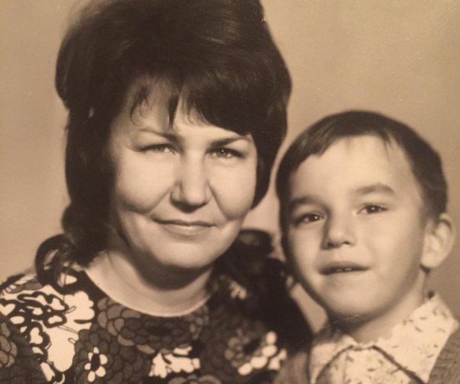 Кирилл Андреев с мамой