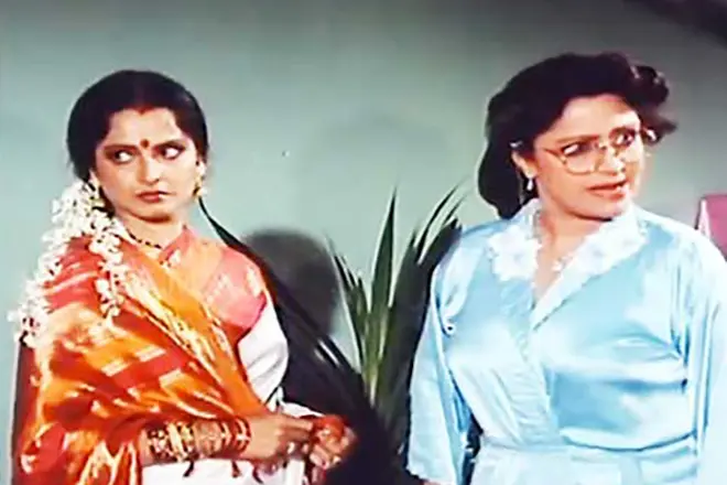 Рекха в фильме «Супруга»