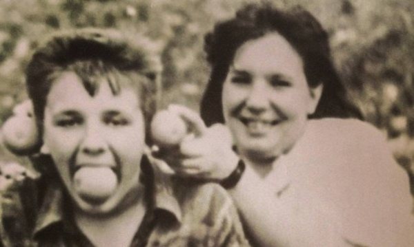 Василий Вакуленко (Баста) в детстве с мамой